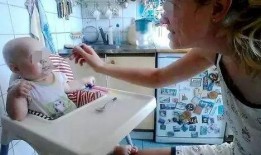 王女士爆料全职妈妈视频,王女士爆料视频引发热议